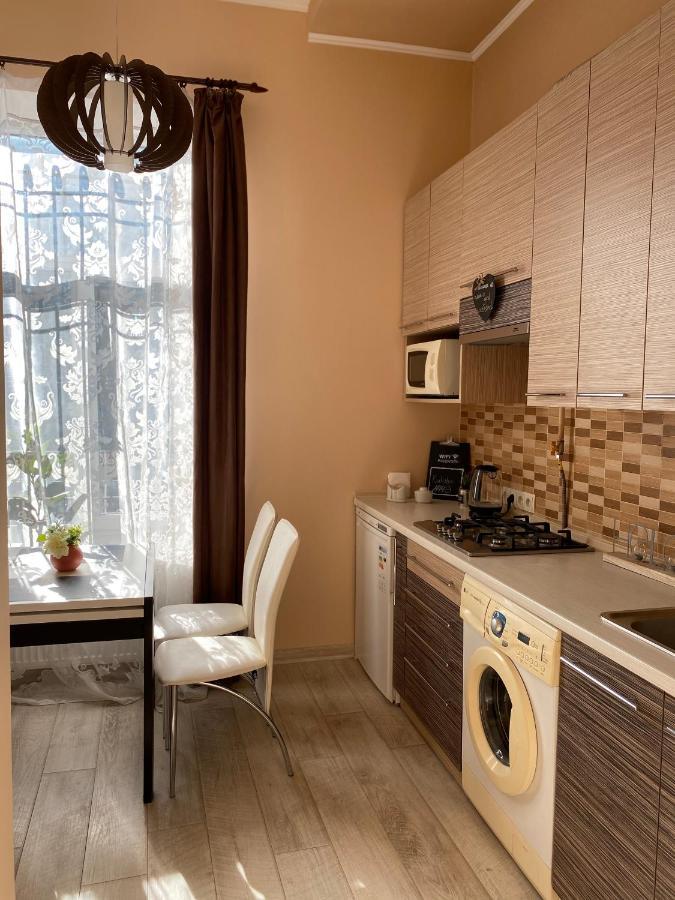 Opera House Apartment Lwów Zewnętrze zdjęcie