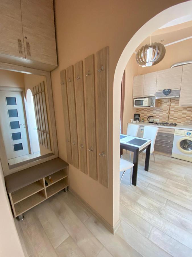 Opera House Apartment Lwów Zewnętrze zdjęcie